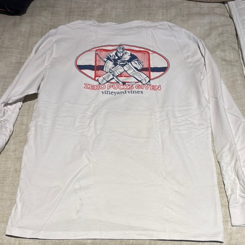 Vineyard Vines White Long Sleeve Tee with Graphic Design